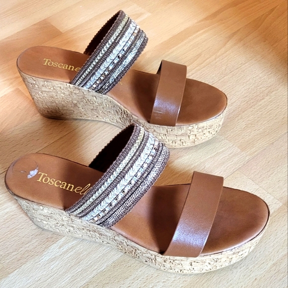 Wedges - Picture 1 of 5